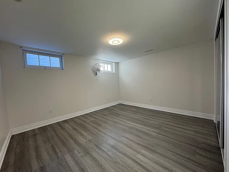 15 Pinecrest Dr #LOWER — Photo 14