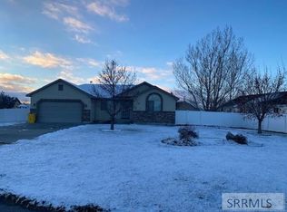 5 N Oak Cir, Rigby, ID 83442