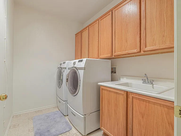 5549 Las Brisas Ter — Photo 14