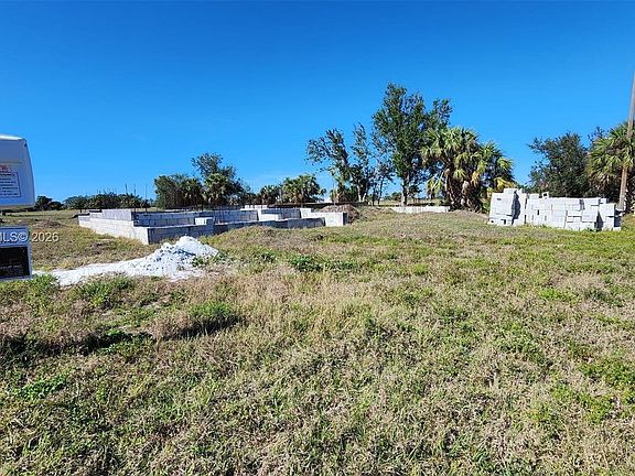 4th image of 4 E Brig Cres