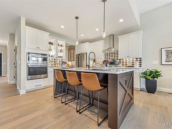 7th image of this home