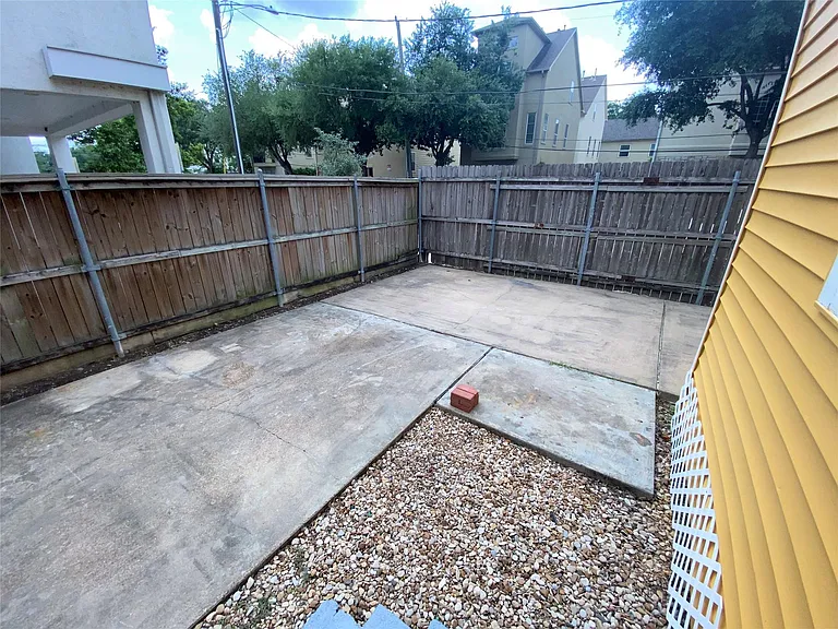 1517 Summer St — Photo 20