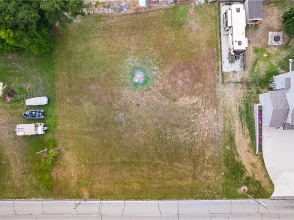 15424 Gardner East Rd, Gardner, KS 66030