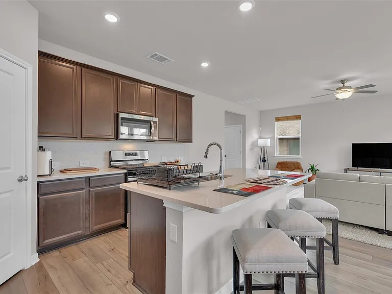6401 Night Chinook Dr — Photo 9