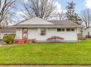 507 Adrian St, Tecumseh, MI 49286