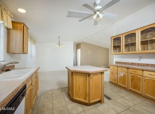 662 W Coachline Ln, Benson, AZ 85602