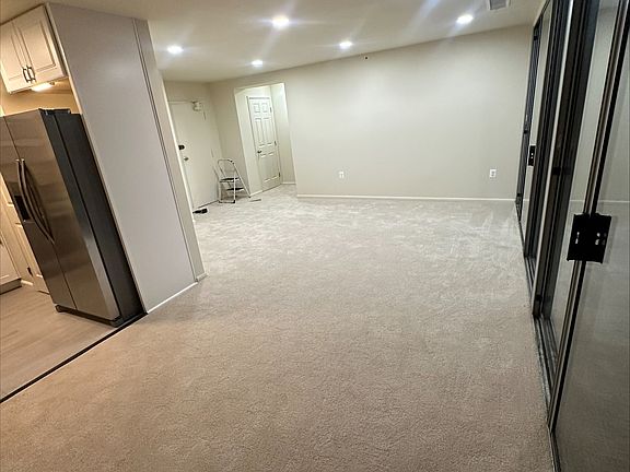 5th image of 4420 Briarwood Ct N APT 14