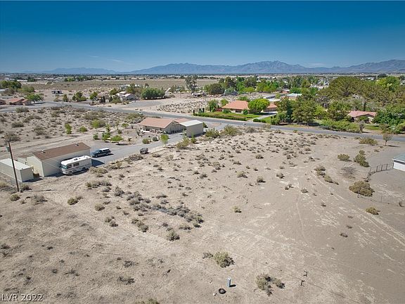 5th image of 5771 N Nopah Vista Ave