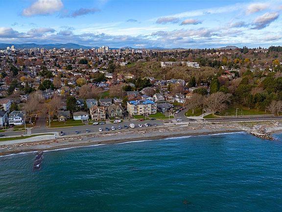 2nd image of 1540 Dallas Rd #101