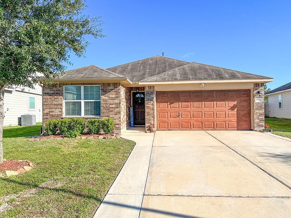 13106 Lucy Grove Ln