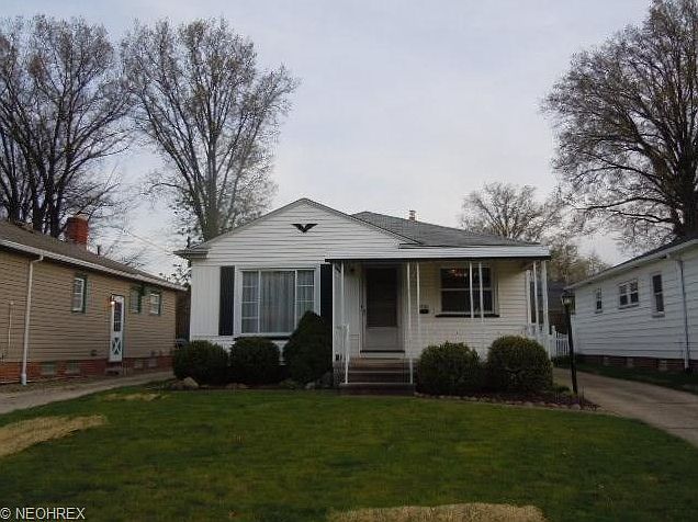 1st image of 2721 Lucerne Ave