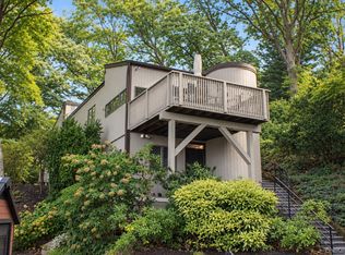 732 Sound View Rd, Oyster Bay, NY 11771
