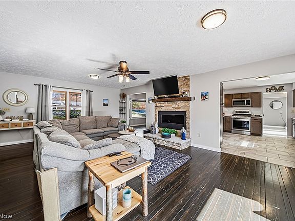 4th image of 2850 S Ridge Rd