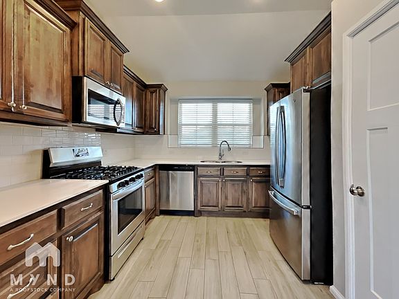 4th image of 10717 NW 20th St
