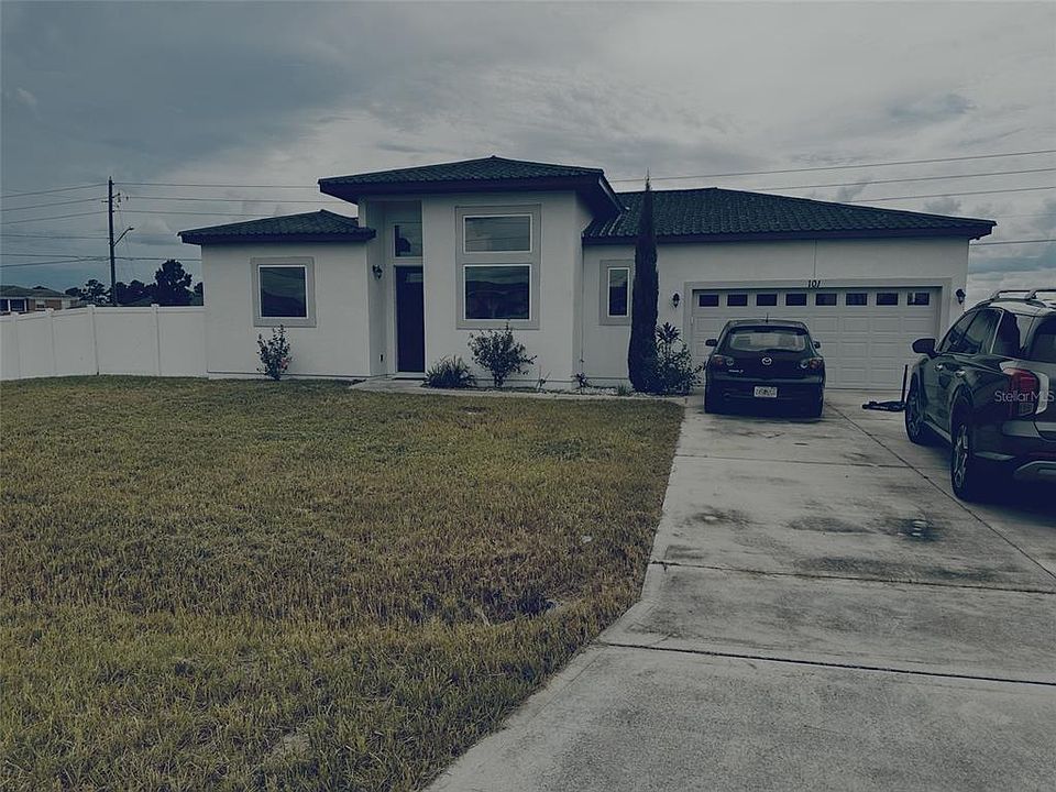 1st image of 101 Cimarron Ln