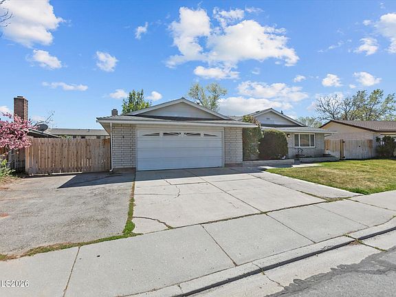 3rd image of 1821 Camille Dr