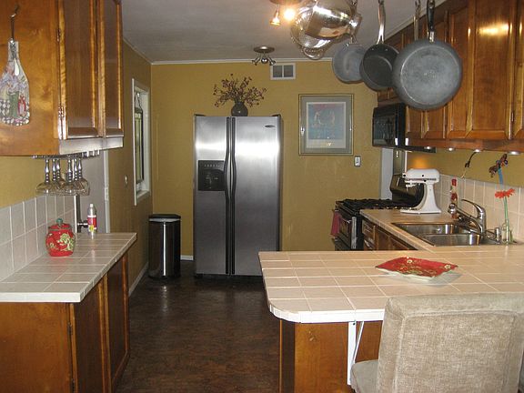 Kitchen with Counter Bar