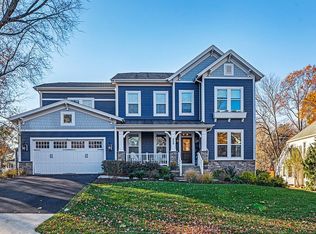 520 Lewis St NW, Vienna, VA 22180