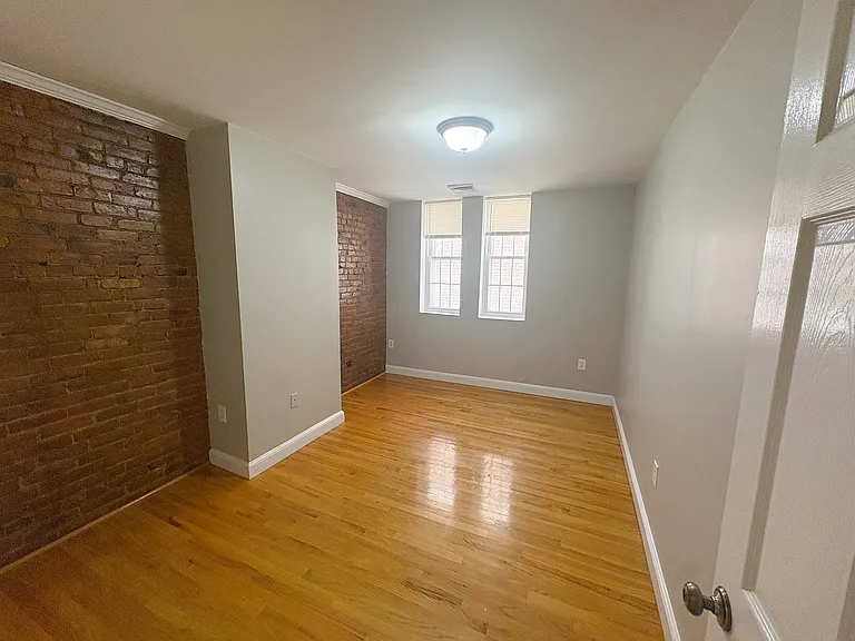 66 Beacon St #2A — Photo 9