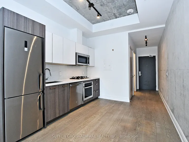 608 Richmond St W #1013 — Photo 17