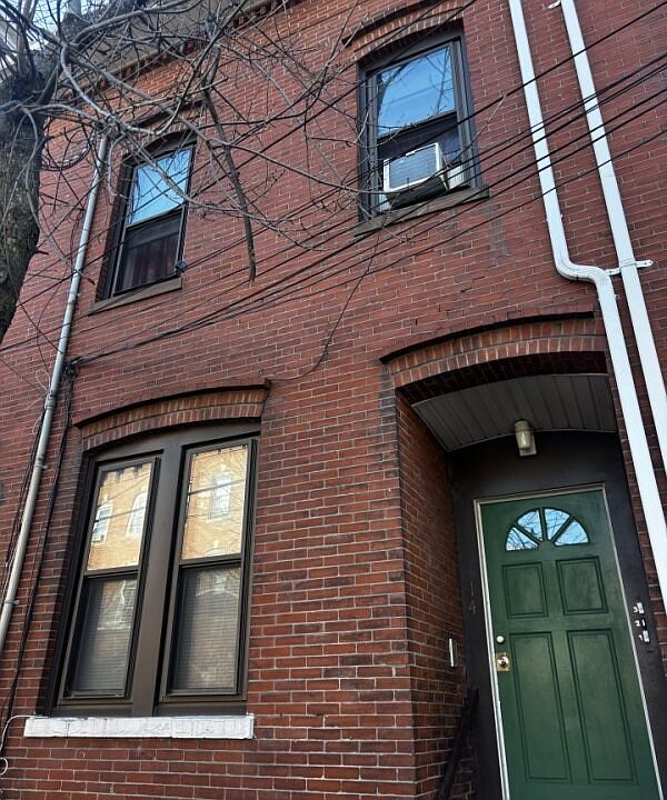 1st image of 14 Medford St #1