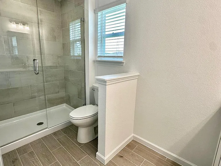 380 Belfort Ct — Photo 9