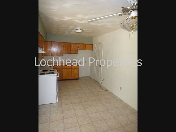 5th image of 2725 Catalina Dr