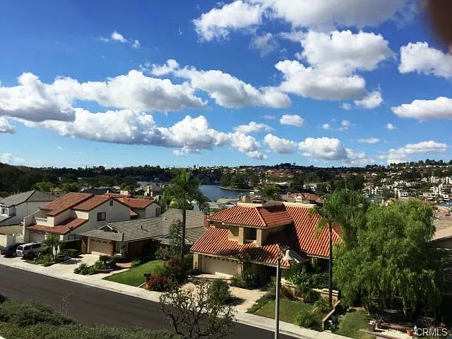 3 bed, 2727 sqft, $4,700 — Photo 1