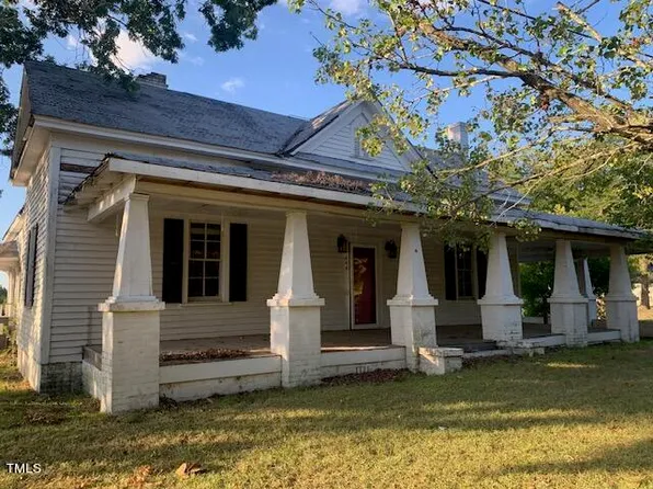 448 W Stewart St, Coats, NC 27521