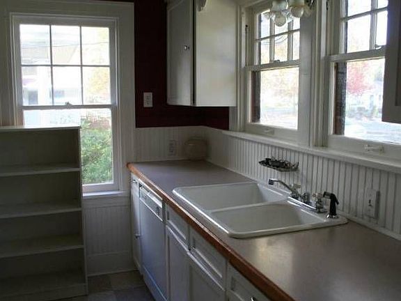 Light Kitchen