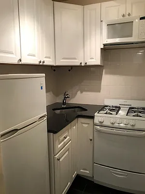 Rented by Kian Realty | media 11