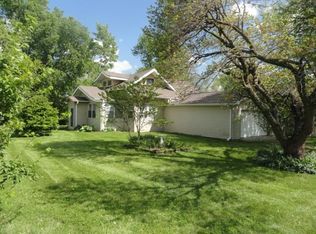 1219 W 3rd St, Cameron, MO 64429