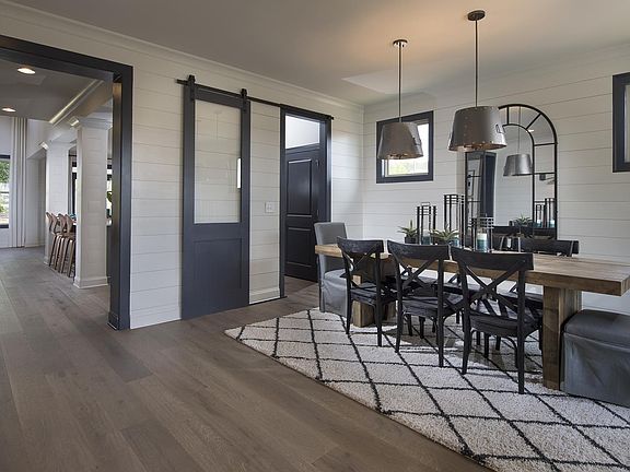 Calhoun Home Design Dining Room