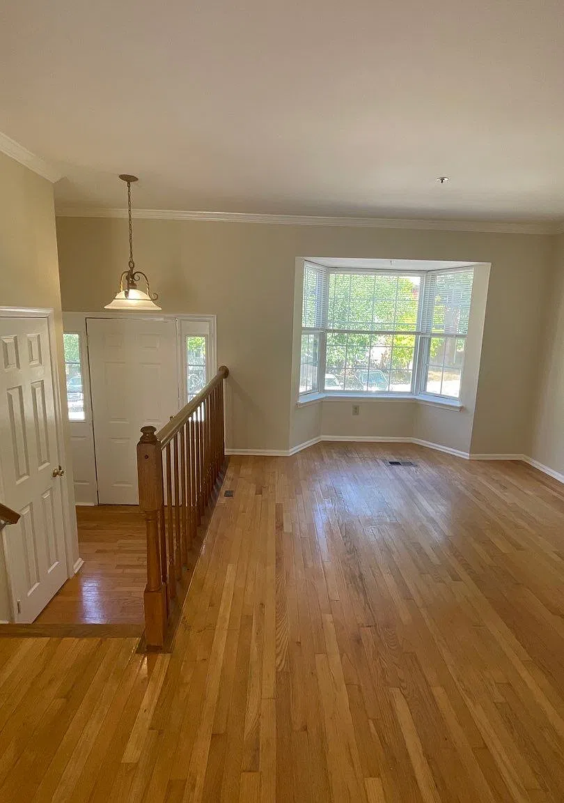 3 BD 2.5 BA Townhome in Bowie! — Photo 4
