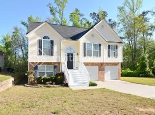 124 Meadow Ct, Fairburn, GA 30213