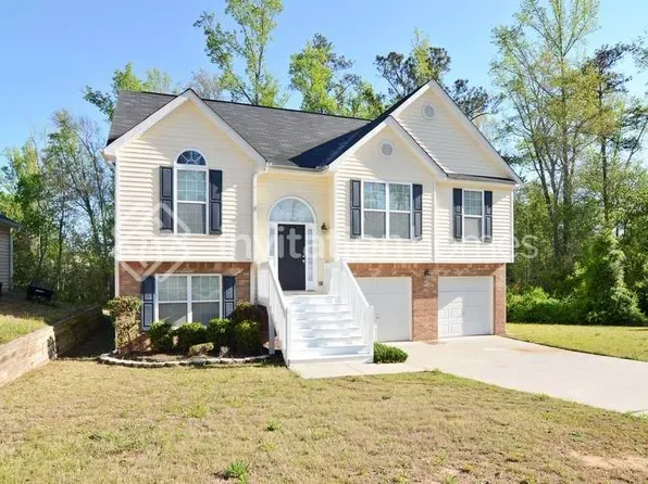 124 Meadow Ct, Fairburn, GA 30213