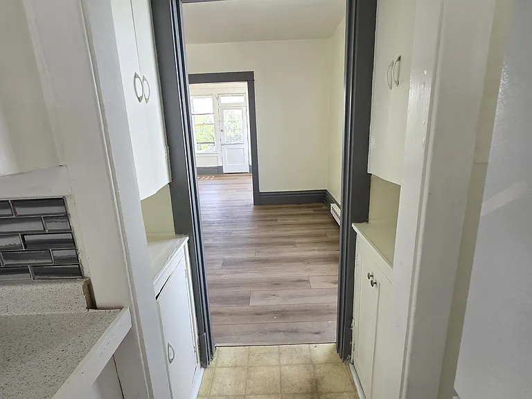 Center Point Apartments — Photo 12