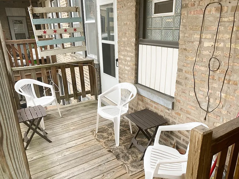 1364-66 N Hoyne Ave — Photo 5