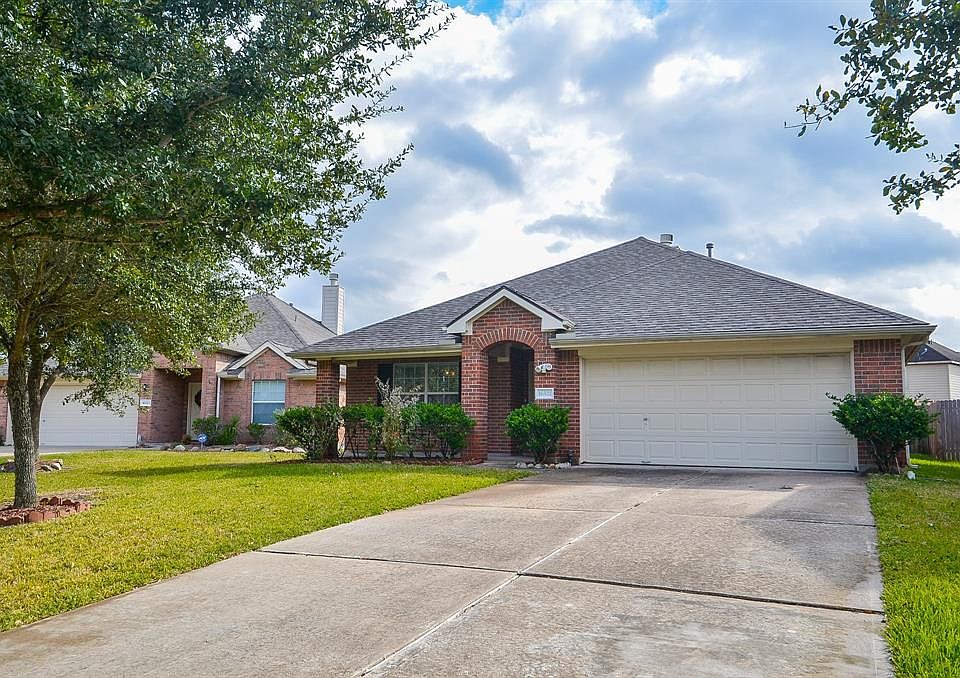 1st image of 16527 Great Oaks Glen Dr
