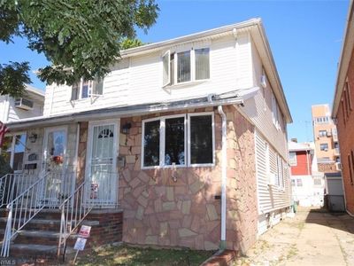 245 Highlawn Ave, Brooklyn, NY, 11223