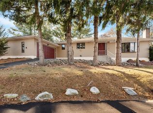 12 Prospect St, Lincoln, RI 02838