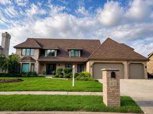 42 Founders Pointe N, Bloomingdale, IL 60108