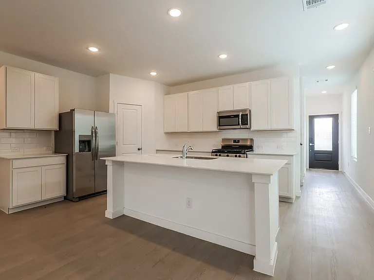 11515 Cedar Close — Photo 29