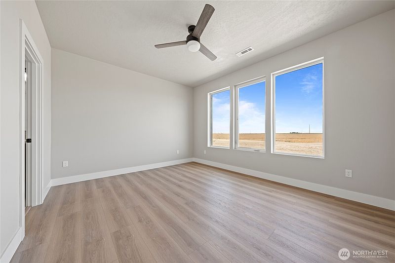 5th image of 706 O Street NE