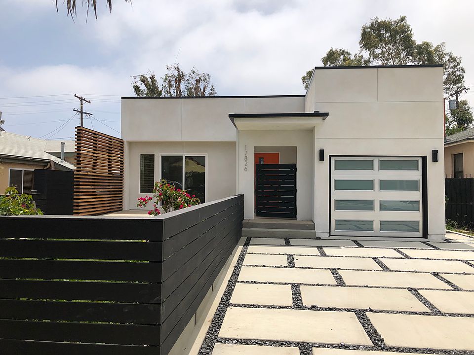 1st image of 12826 Gilmore Ave