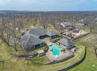 8216 Ravenswood Rd, Granbury, TX 76049