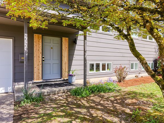 2nd image of 5225 SE Brookside Dr