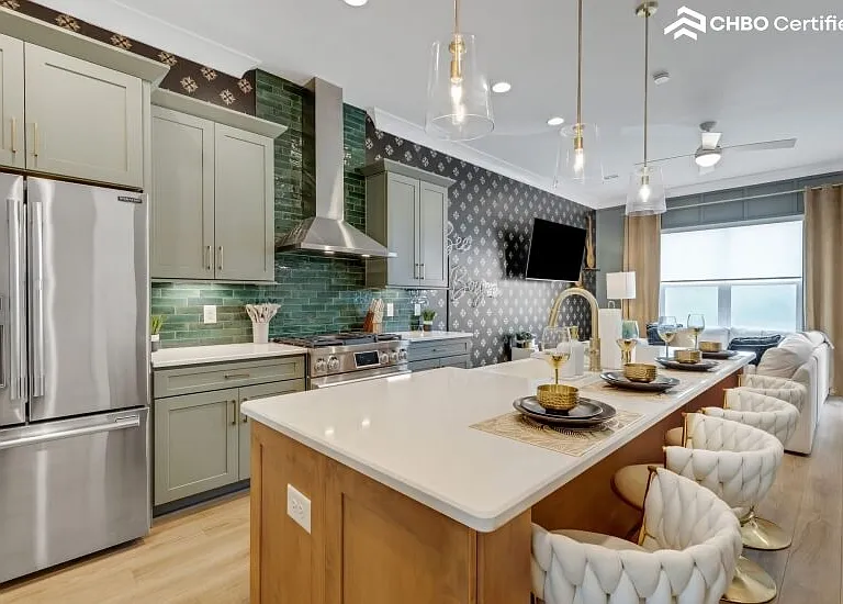 121 Neill Ave — Photo 8
