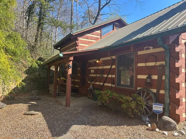 218 Freedom Ln, Gatlinburg, TN 37738