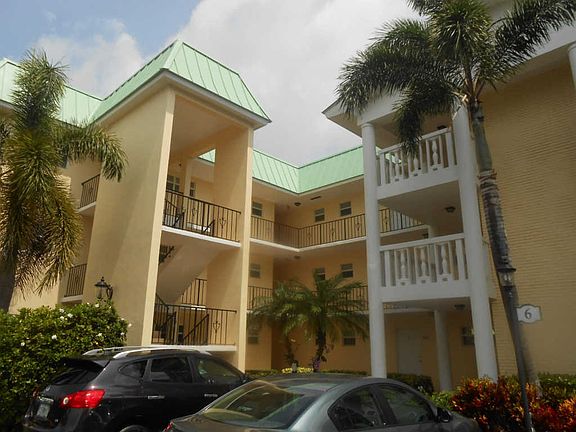 2nd image of 6 Colonial Club Dr APT 101